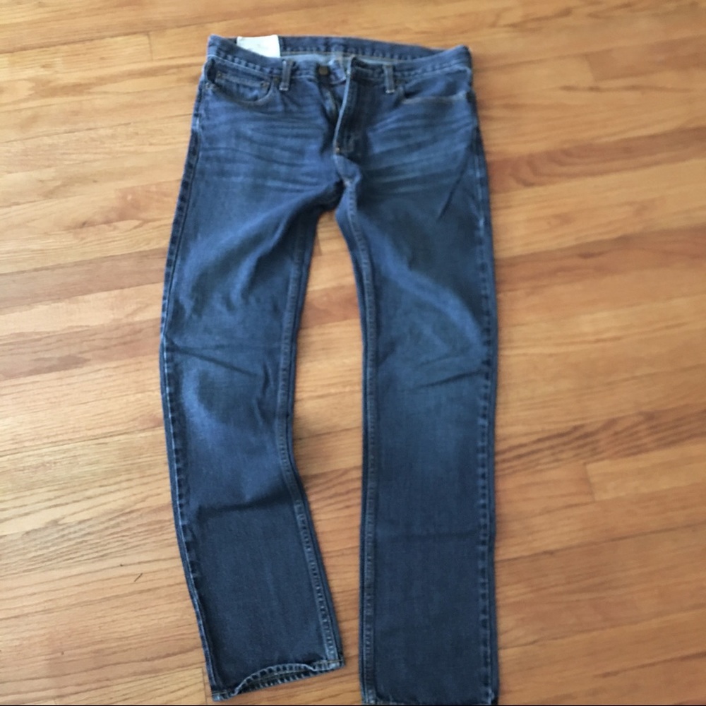 Hollister Jeans  -Straight Leg Waist 32 Length 34